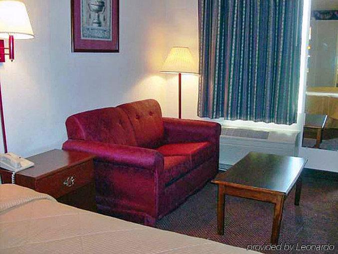 Hotel 6-calhoun, Ga 2*