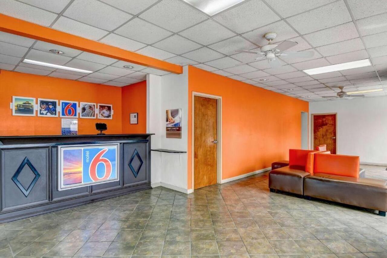 Hotel 6-calhoun, Ga